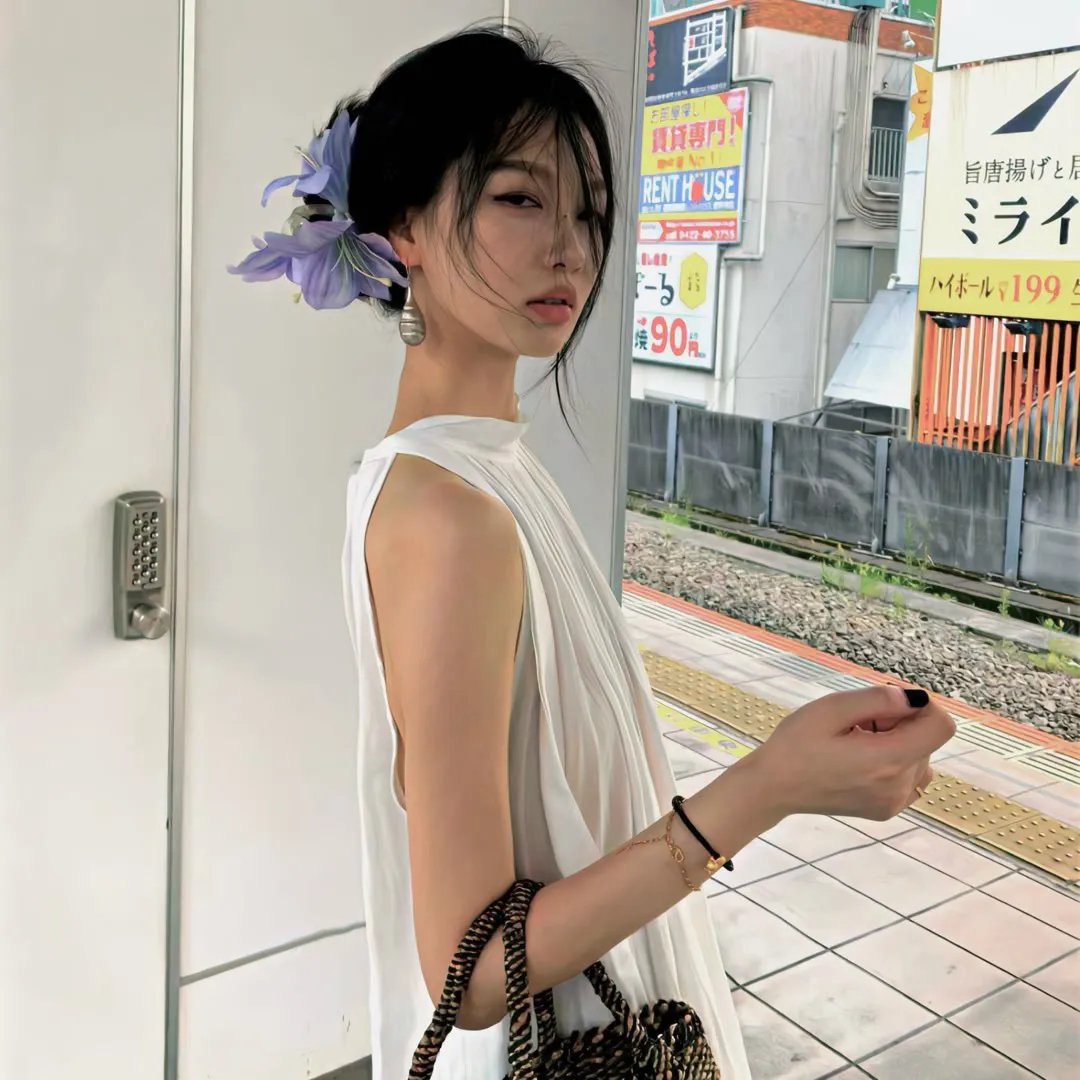 家有蛇仙美貌妻